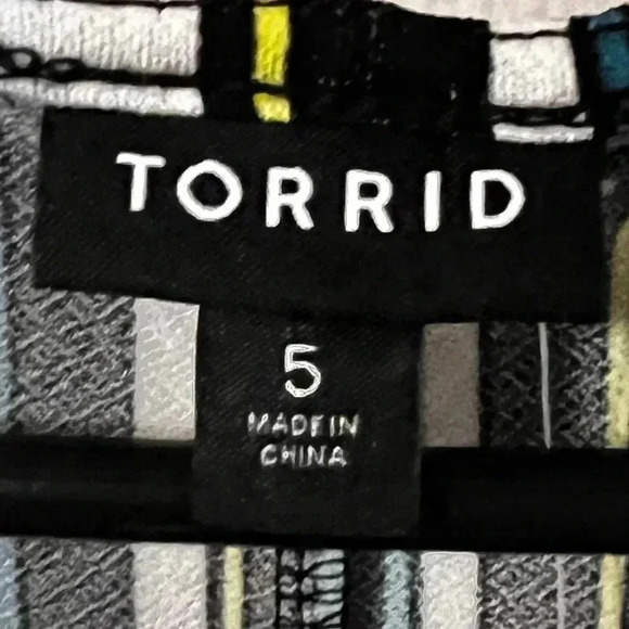 NWT Torrid Midi Dress Women 5X Stripe Crepe Studio Flutter Slv Green Tie Waist - Picture 2 of 6